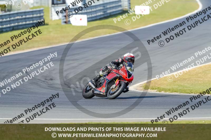 enduro digital images;event digital images;eventdigitalimages;no limits trackdays;peter wileman photography;racing digital images;snetterton;snetterton no limits trackday;snetterton photographs;snetterton trackday photographs;trackday digital images;trackday photos